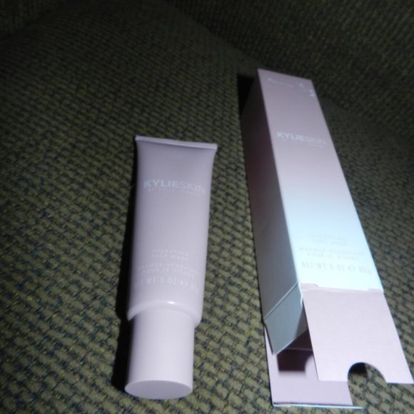 Kylie Cosmetics Kylie Skin Hydrating Face Mask 3 oz NWT! - Picture 7 of 12